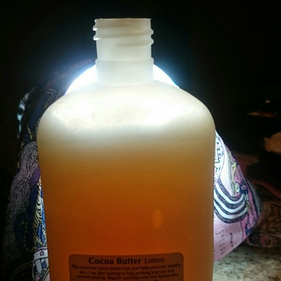 Free Cocoa Butter Lotion👝 - Picture 5 of 6